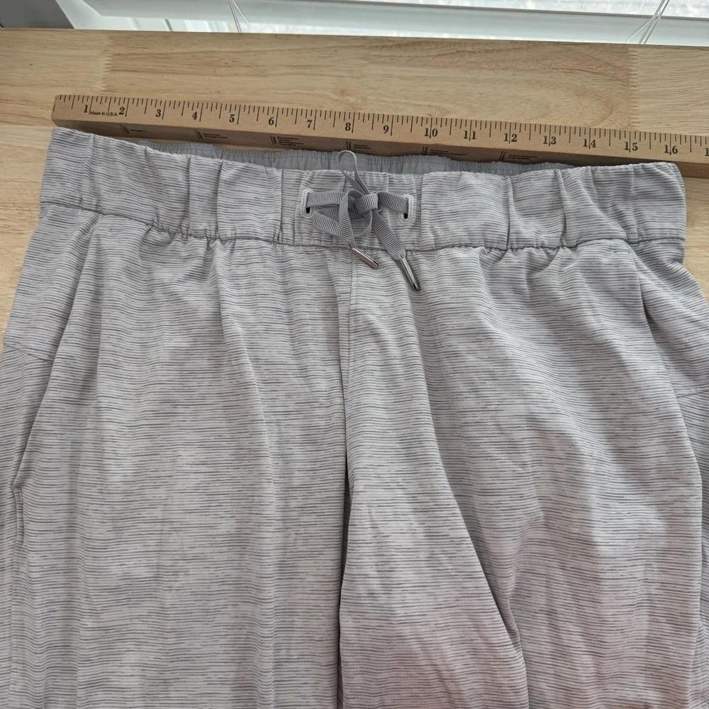 Lululemon On The Fly Pants Womens 10 Gray Space Dye Drawstring Waist Performance